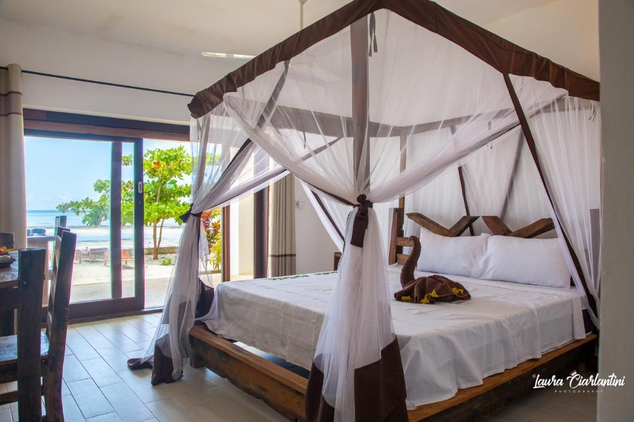 Uroa Zanzibar Vera Beach Hotel By Moonshine Dikoni Екстериор снимка
