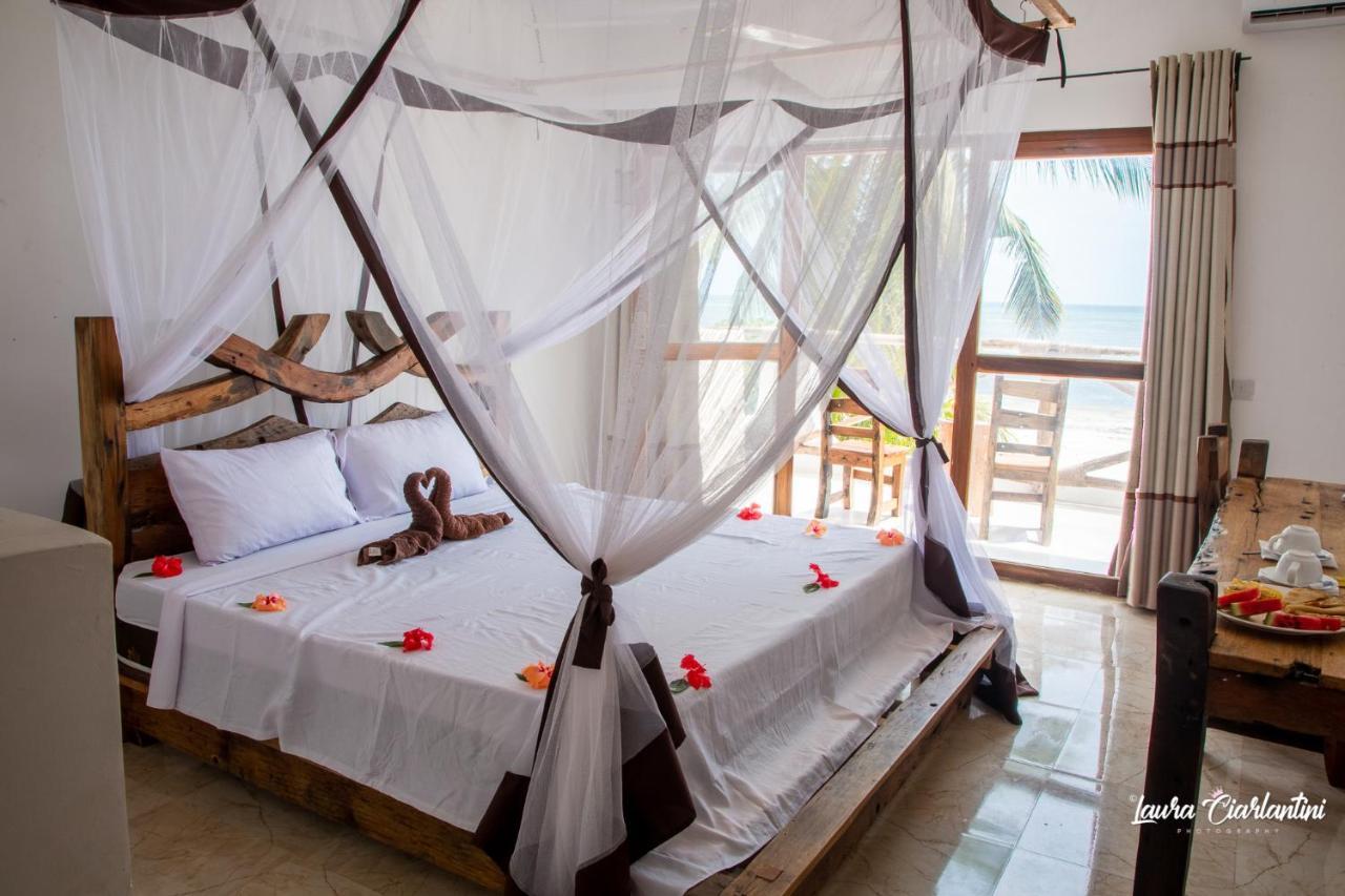 Uroa Zanzibar Vera Beach Hotel By Moonshine Dikoni Екстериор снимка