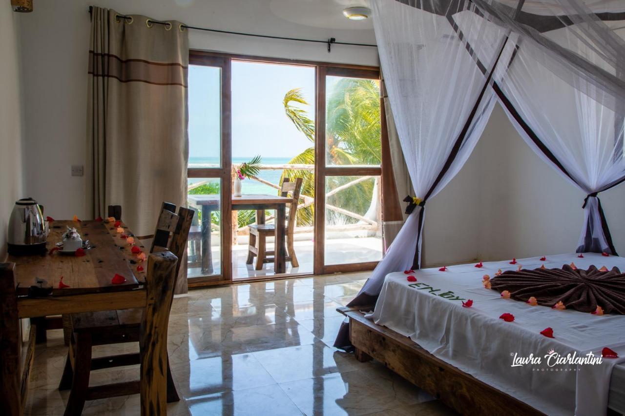 Uroa Zanzibar Vera Beach Hotel By Moonshine Dikoni Екстериор снимка