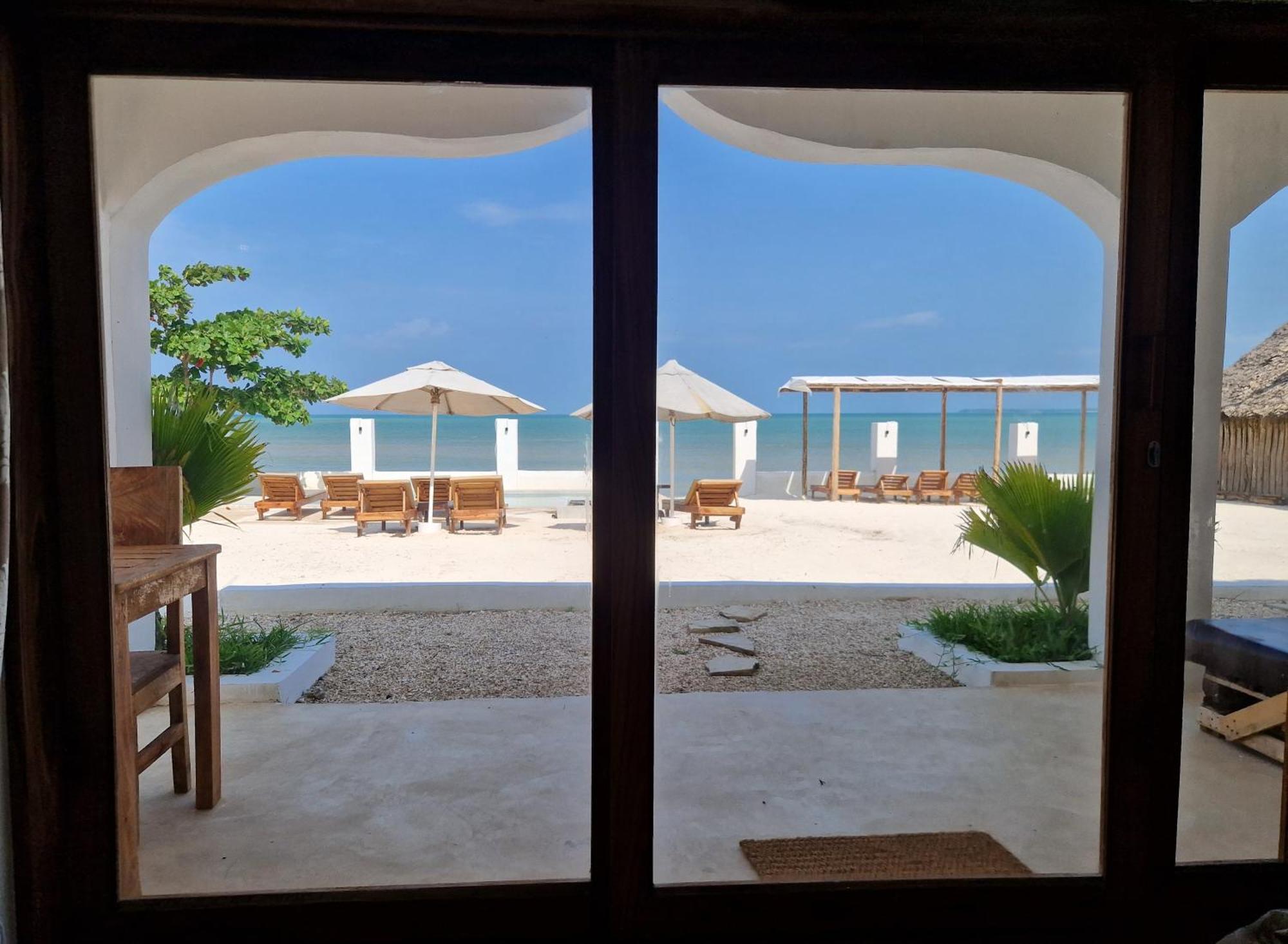 Uroa Zanzibar Vera Beach Hotel By Moonshine Dikoni Стая снимка